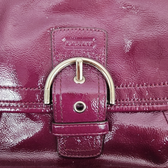 Coach Vintage Patent Leather Hobo Shoulder Bag/ Crossbody Bag in Plum - Picture 4 of 16
